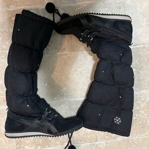 Onitsuka Tiger by Asics Black Winter Boots